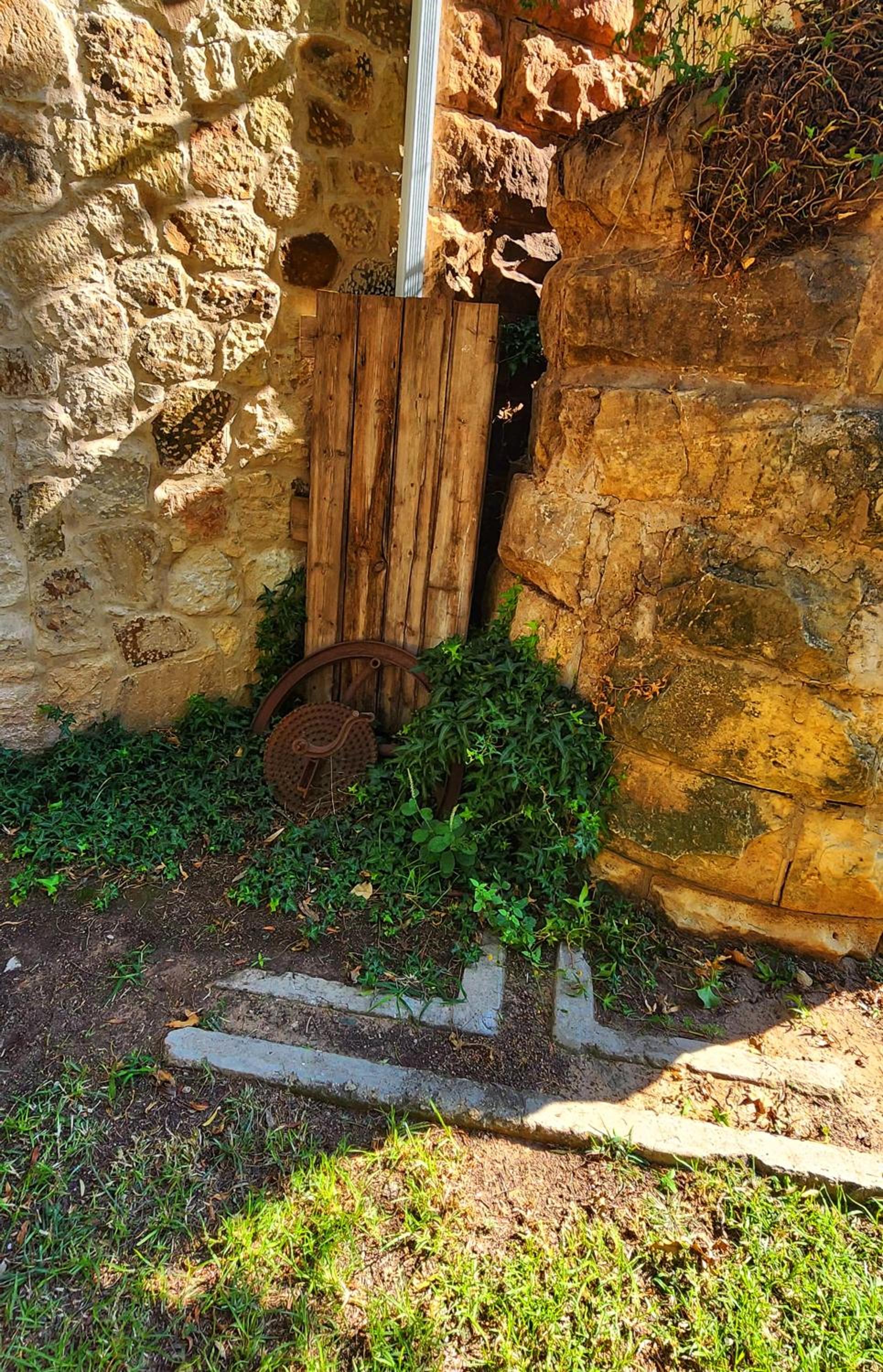 Photo 34