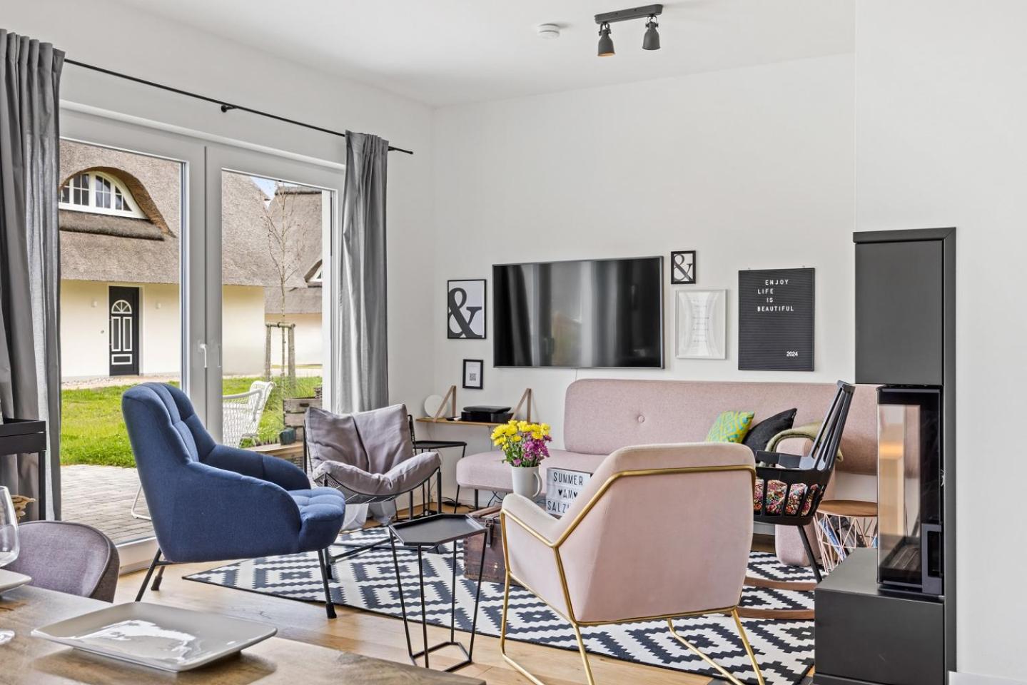 Wanderfalke - Ferienhaus mit Kamin und Sauna für 8 Personen