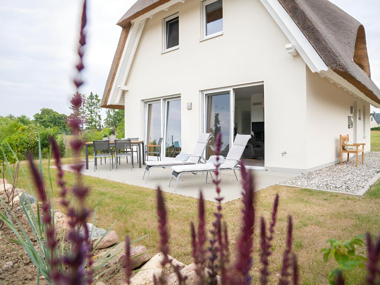 Wiesenpieper - Ferienhaus mit Kamin, Sauna und Meerblick