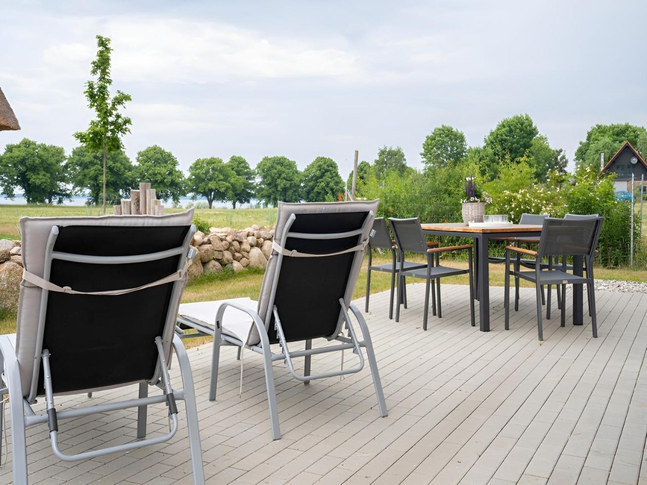 Wiesenpieper - Ferienhaus mit Kamin, Sauna und Meerblick
