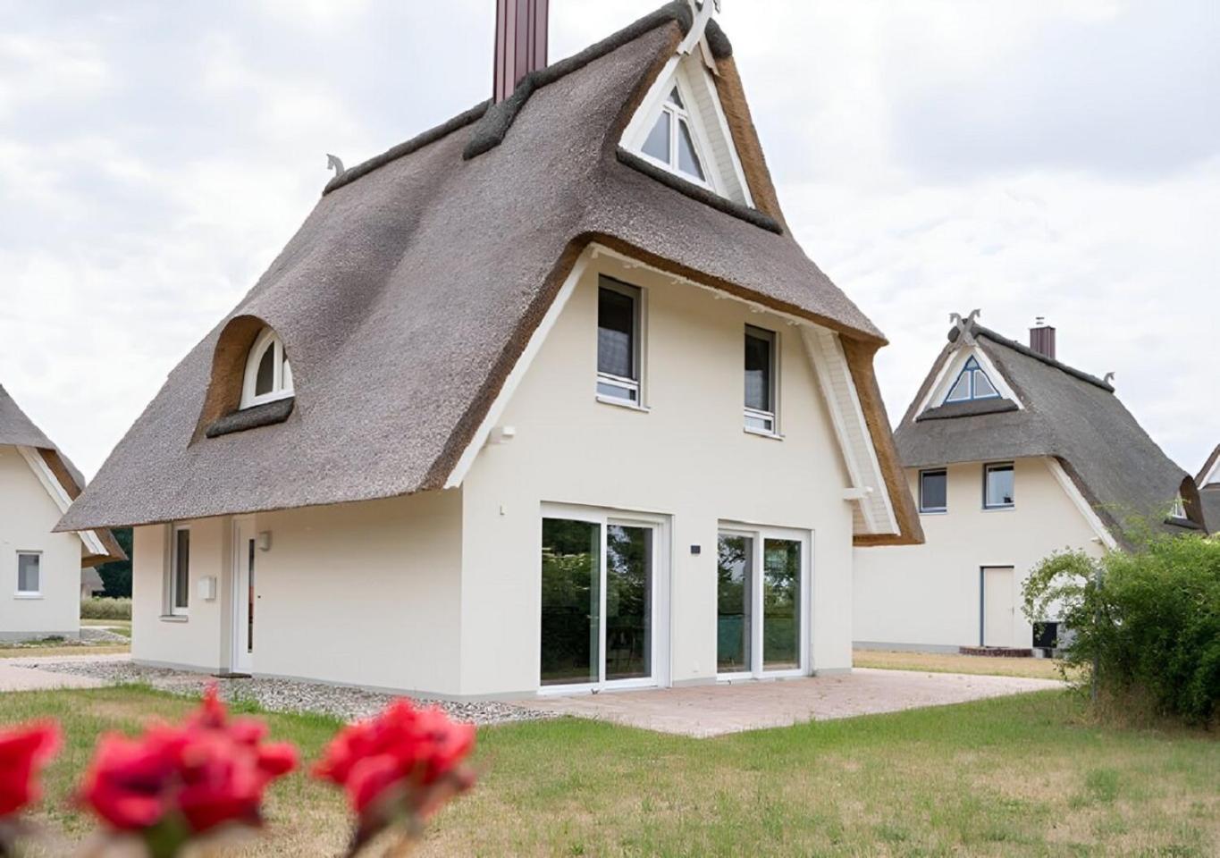 Villa Haffblick - Ferienhaus mit Kamin, Sauna und Meerblick