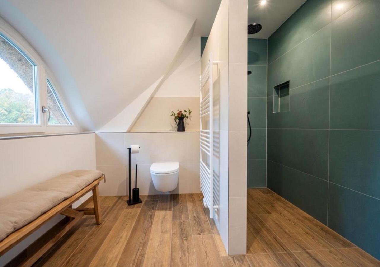 Reetsnacker - Ferienhaus mit Kamin, Sauna und Whirpool für 8 Personen