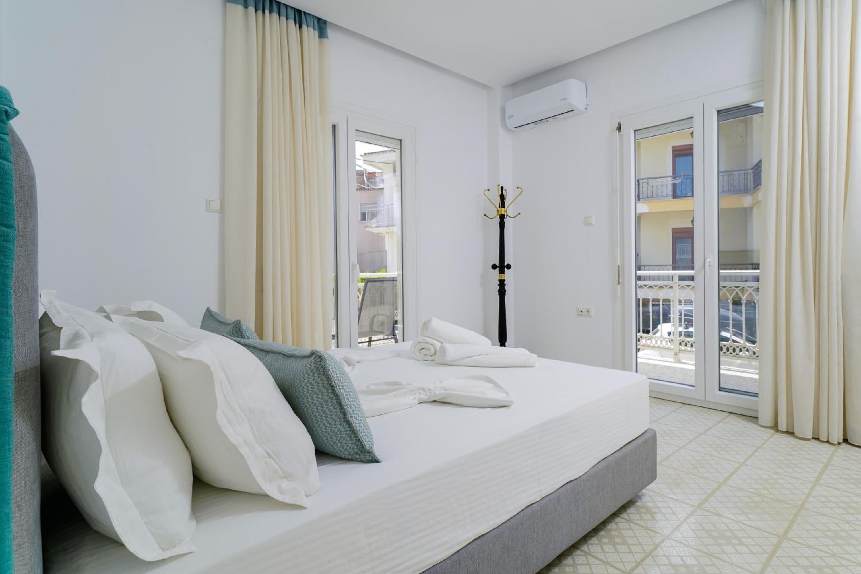 Mythodea Home Apartments