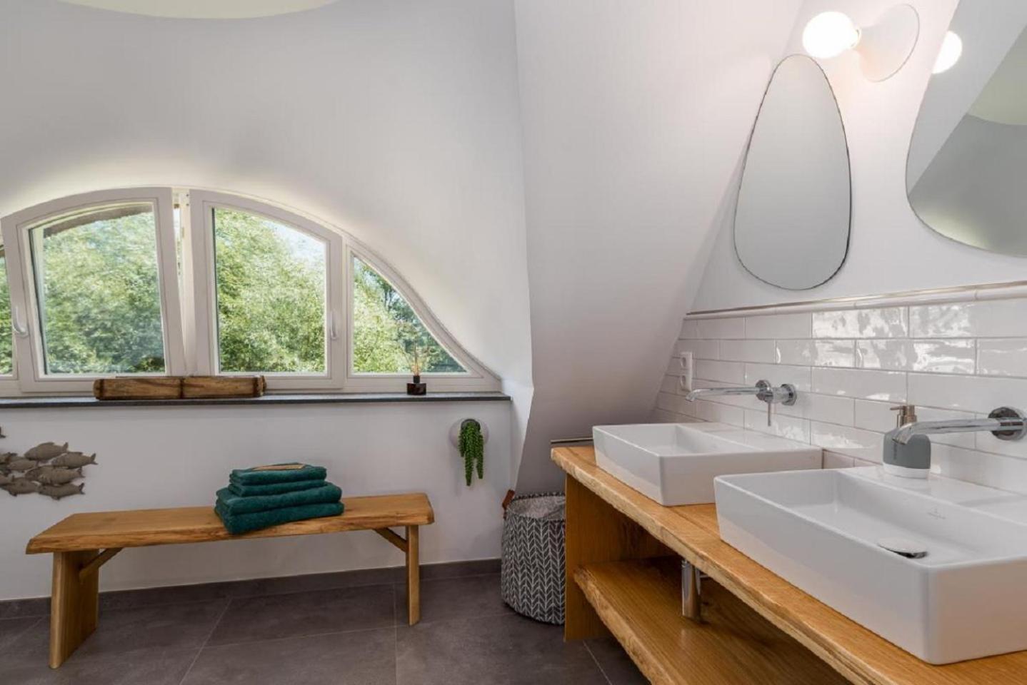 Kleine Binsenjungfer - Ferienhaus mit Sauna und Kamin für 6 Personen