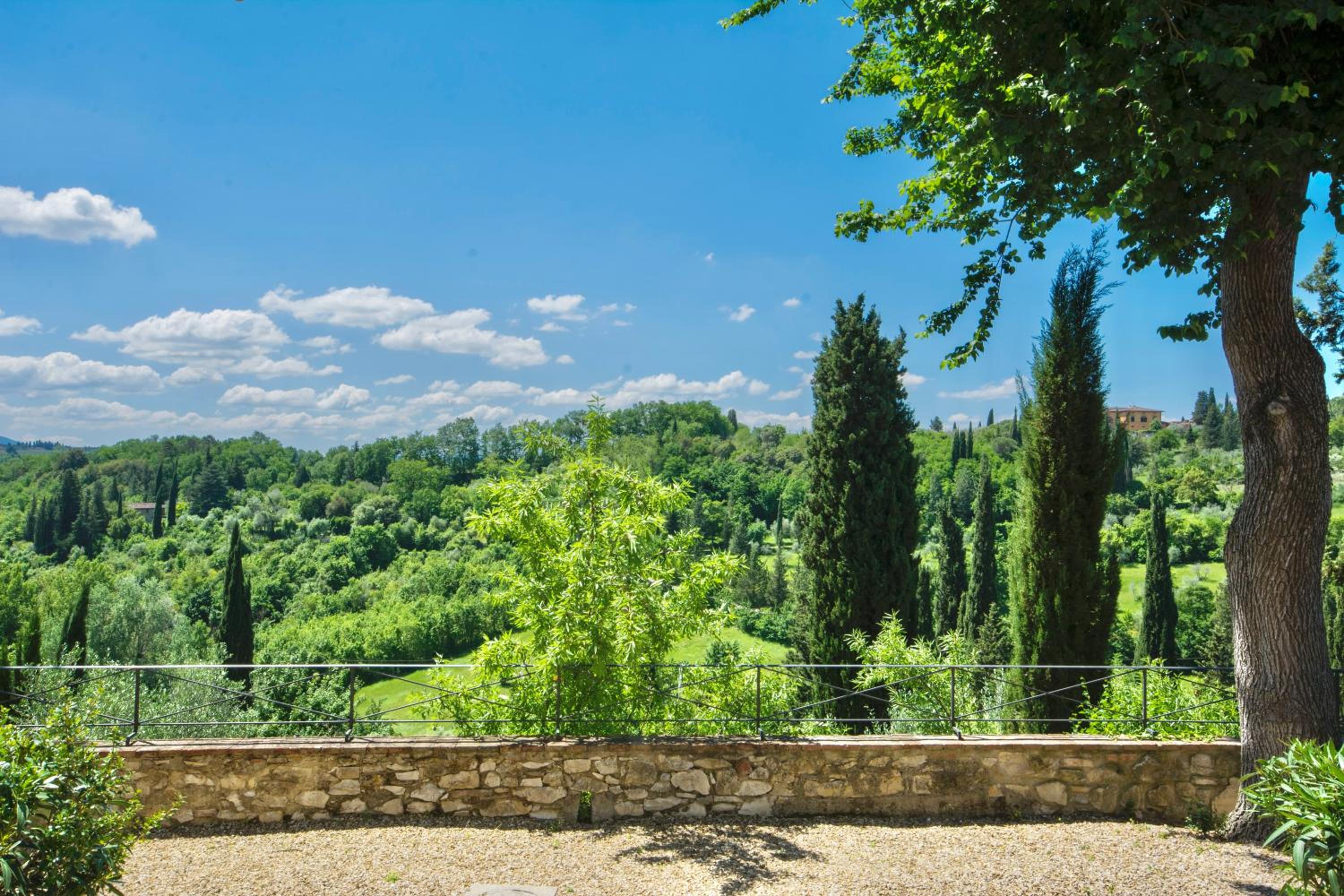 Apartments with 3 beds, air conditioning and private outdoor space in a residence with swimming pool not far from Florence view 2