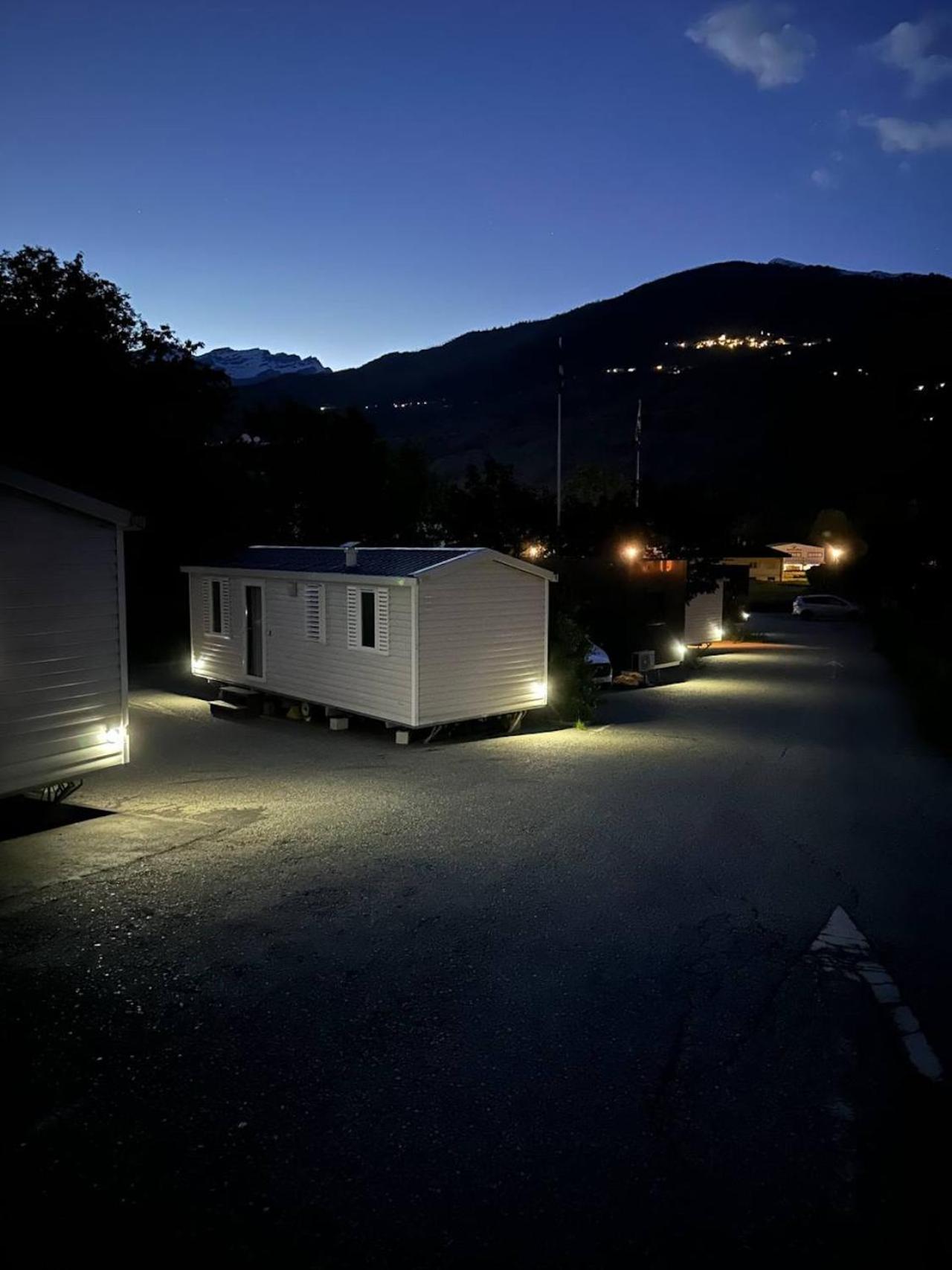 LuxCube 5