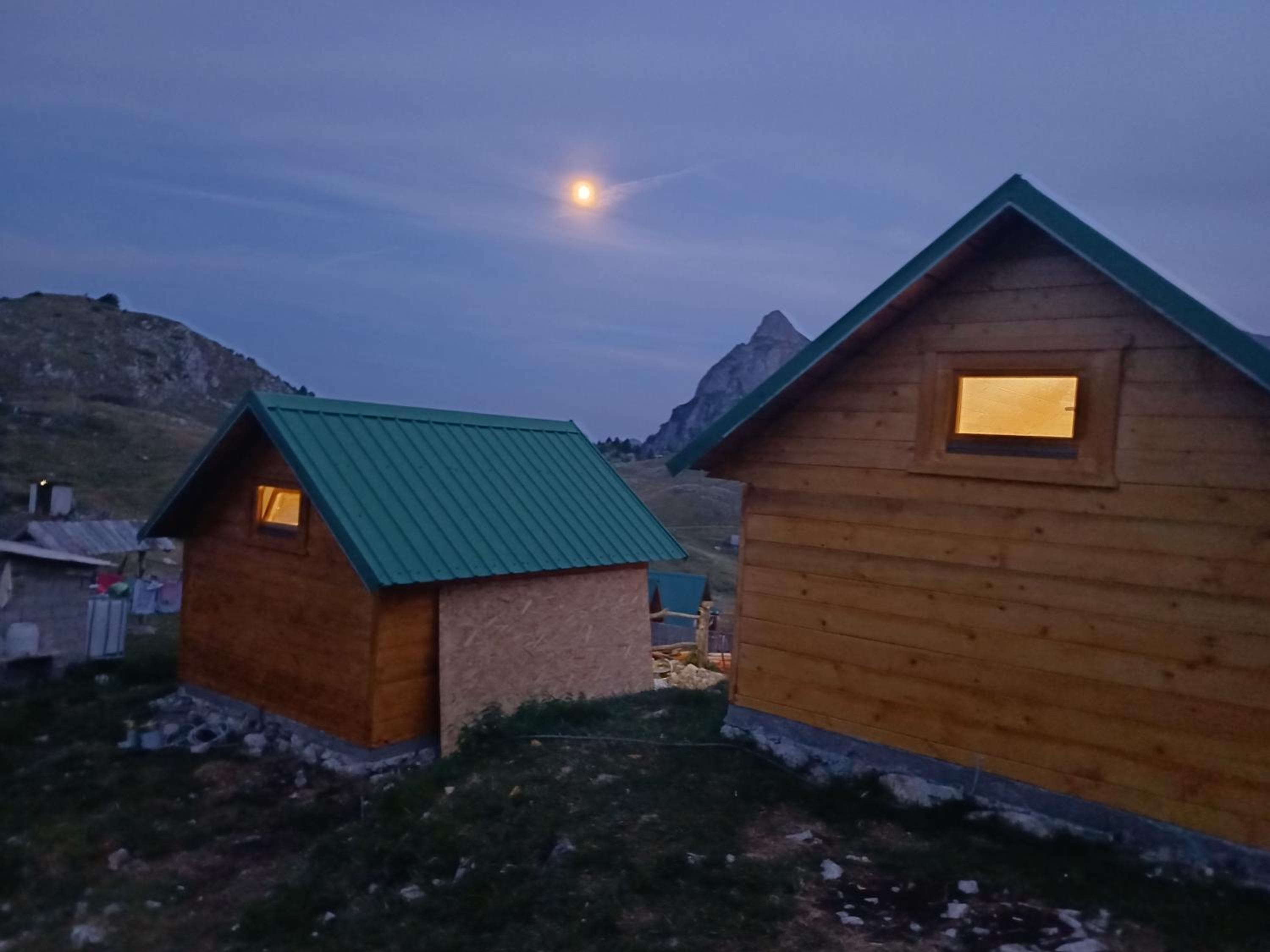 Konoba Vratlo Sinjajevina Ječmen Do view 4