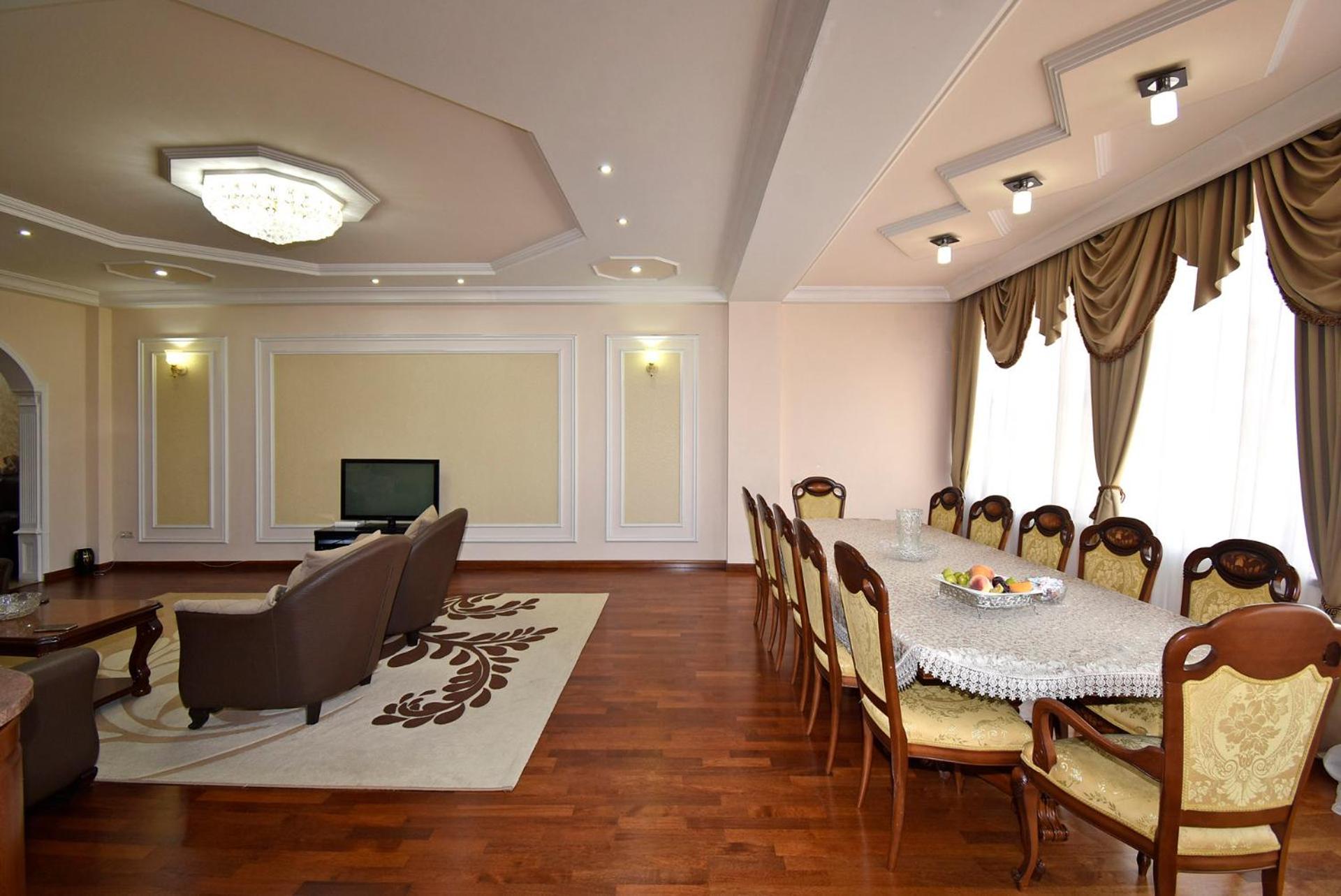 Abovyan street, 2 bedrooms Spacious and Luxury apartment AB917