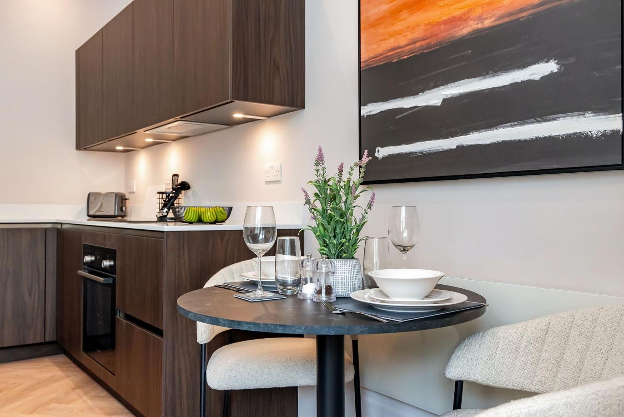 Tailored Stays - Central Cambridge, Warkworth Lodge