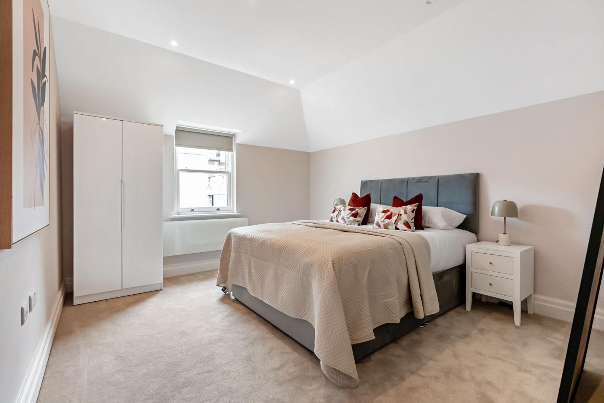 Tailored Stays - Central Cambridge, Warkworth Lodge