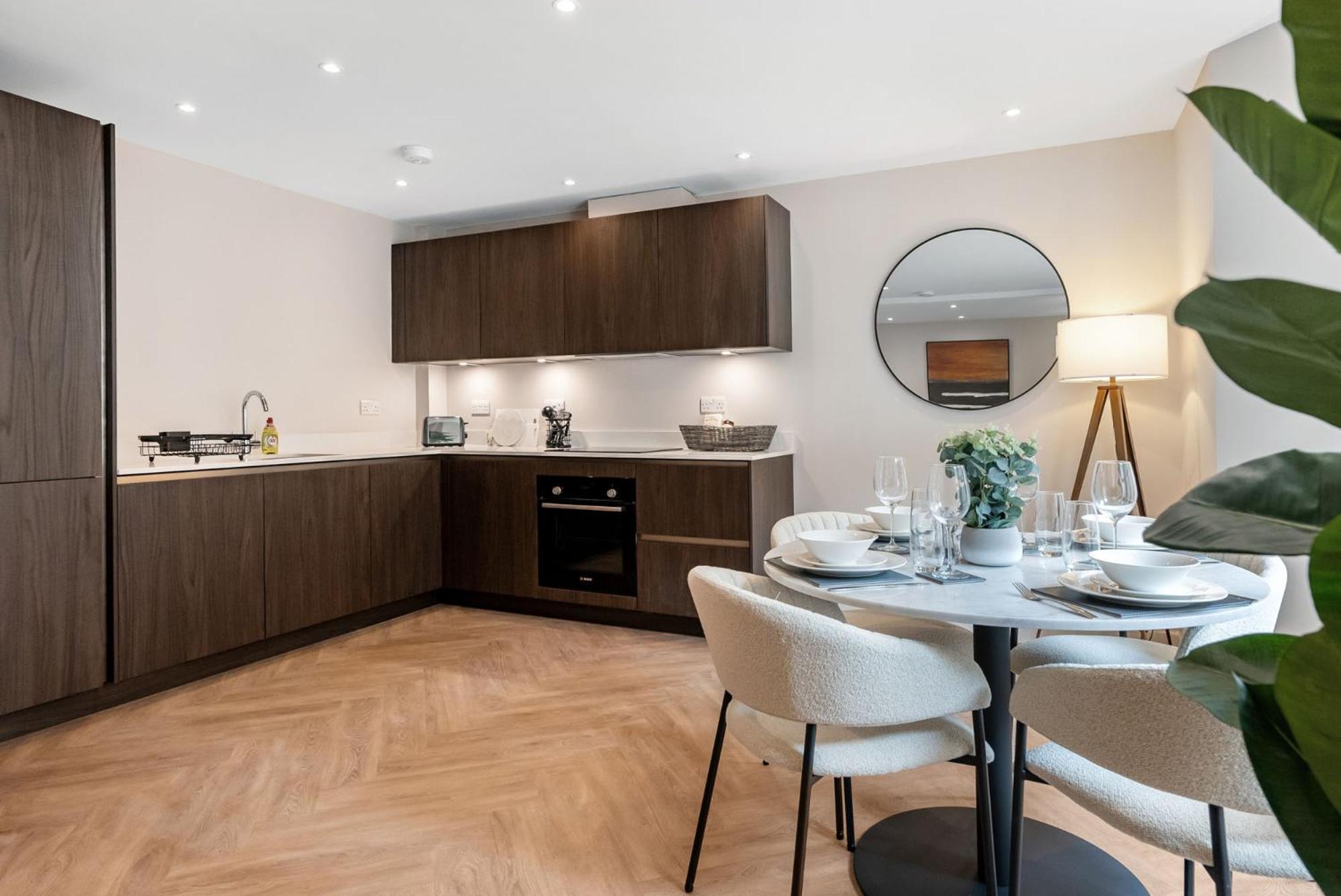 Tailored Stays - Central Cambridge, Warkworth Lodge