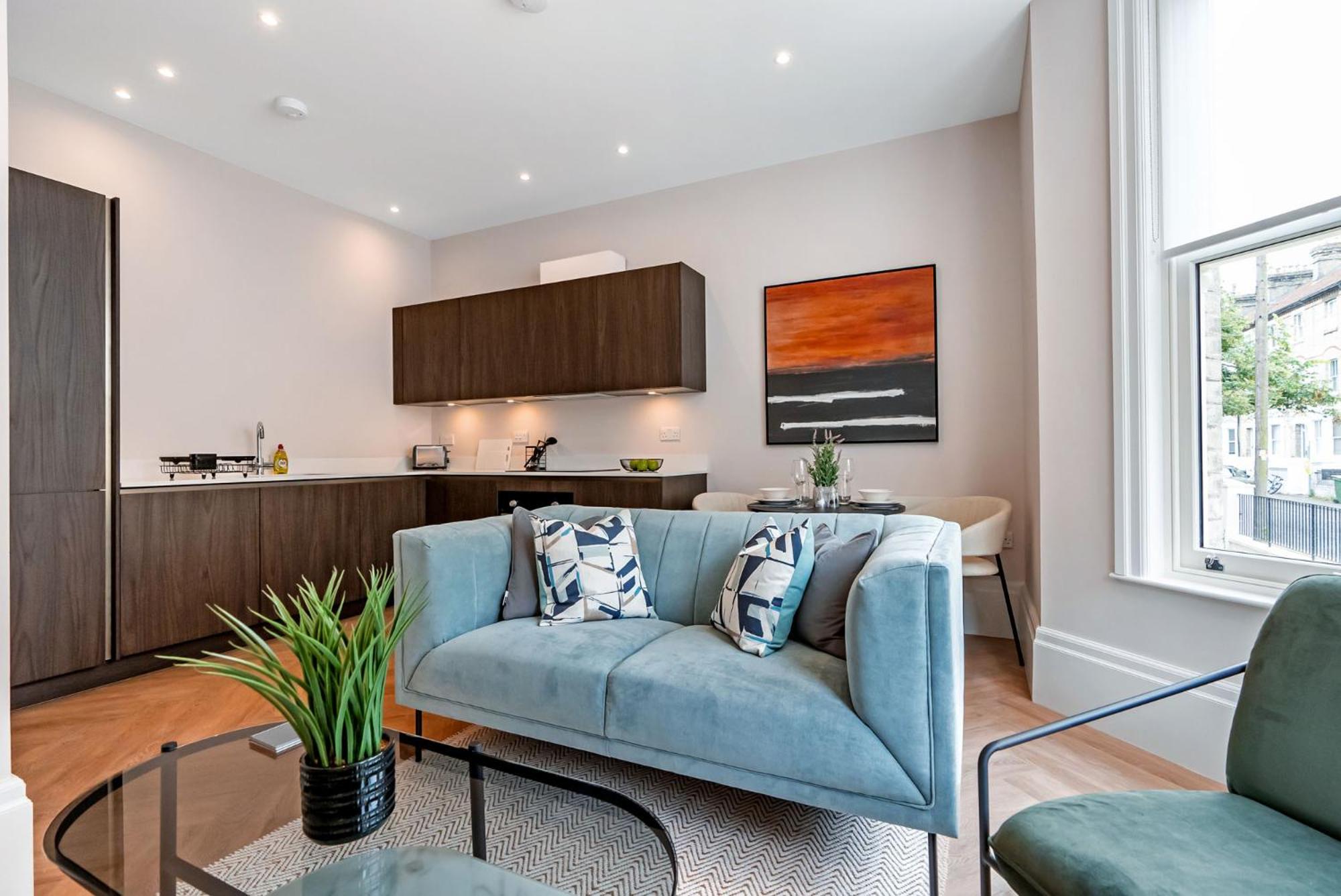 Tailored Stays - Central Cambridge, Warkworth Lodge