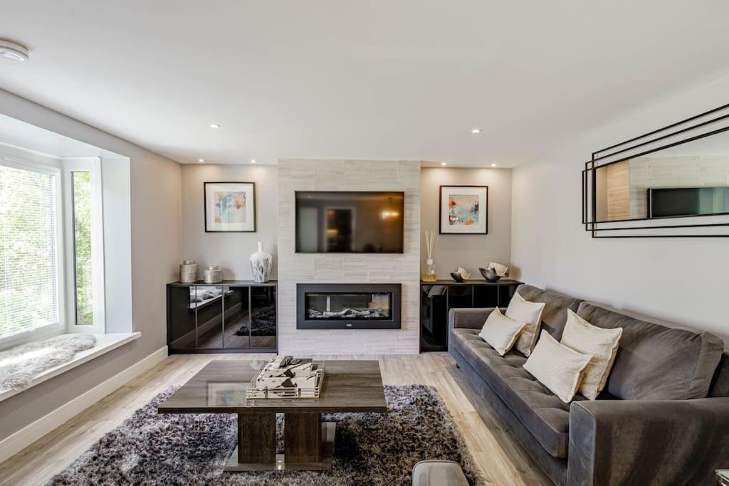 The Gleneagles Experience - Luxury Apartment view 3