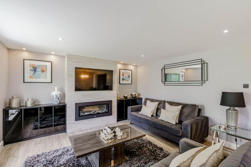 The Gleneagles Experience - Luxury Apartment view 5