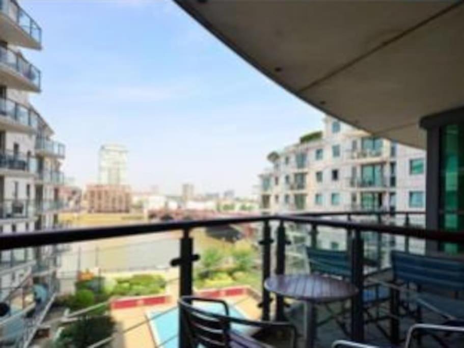 2 bedroom Flat in Vauxhall