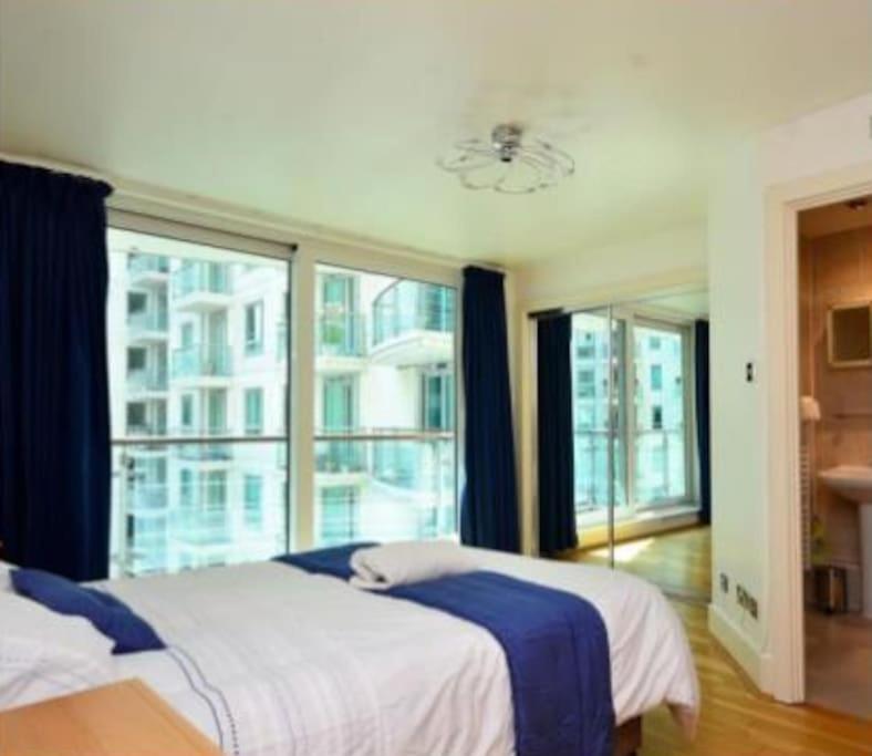 2 bedroom Flat in Vauxhall