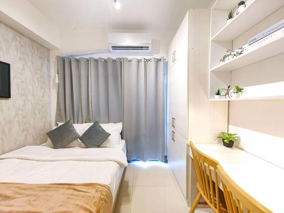 1BR Condotel with Balcony at FAME Residences #FM16 view 5