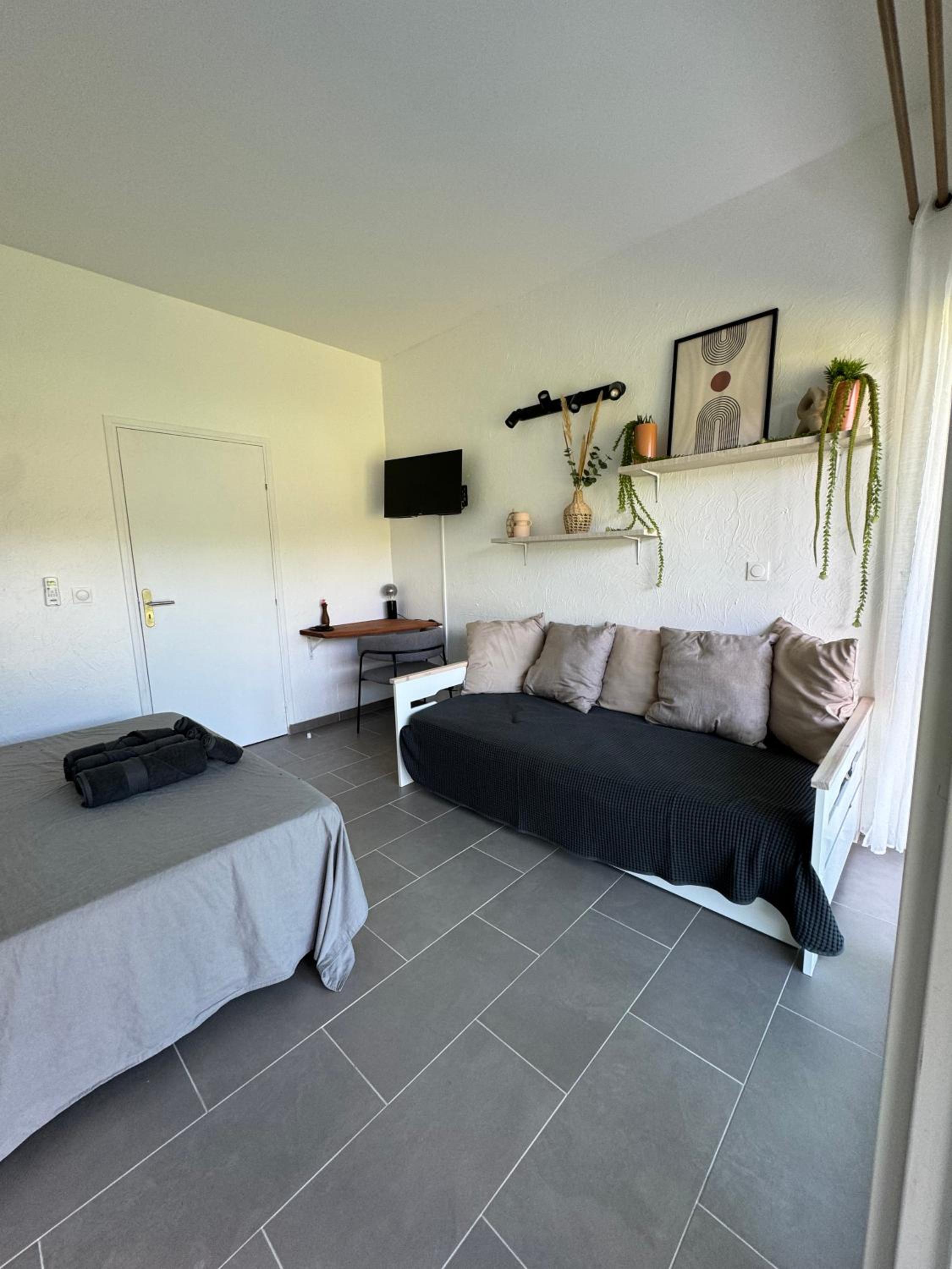 hotel room