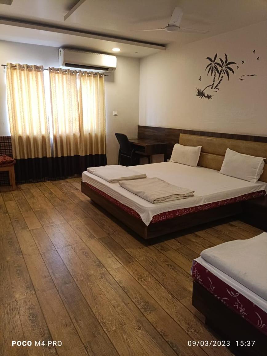 Hotel Shri Vardhan view 4