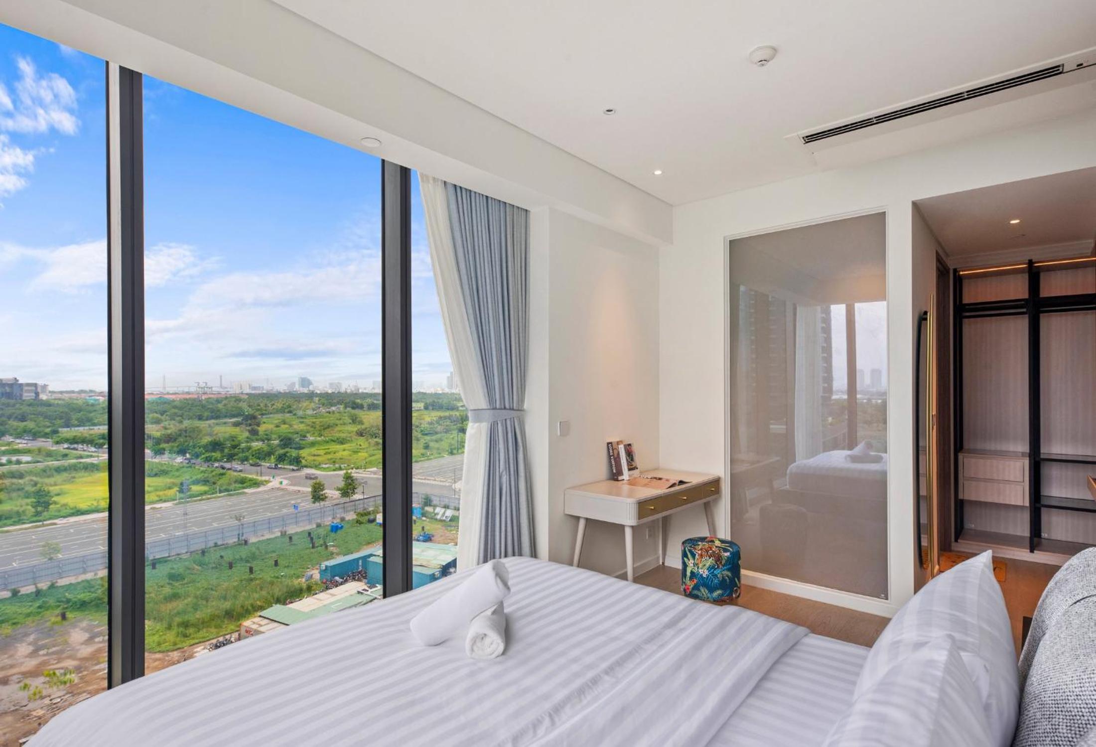 Smile Home - The Opera luxury - infinity pool
