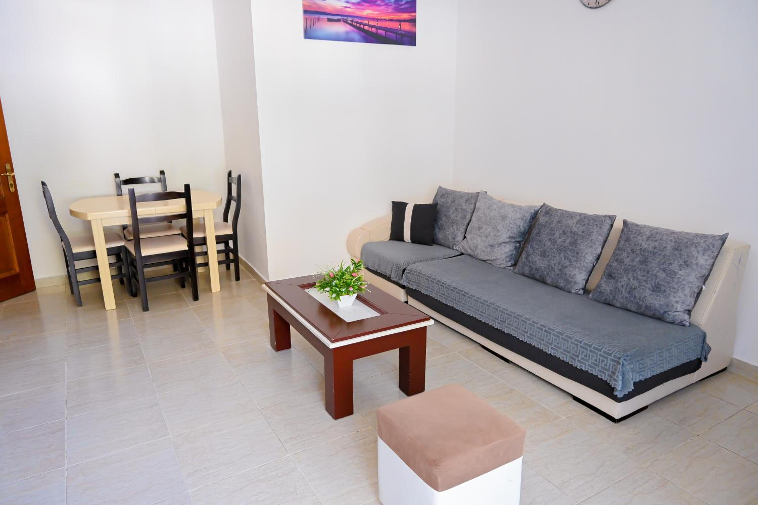 Shengjin Holidays Apartments