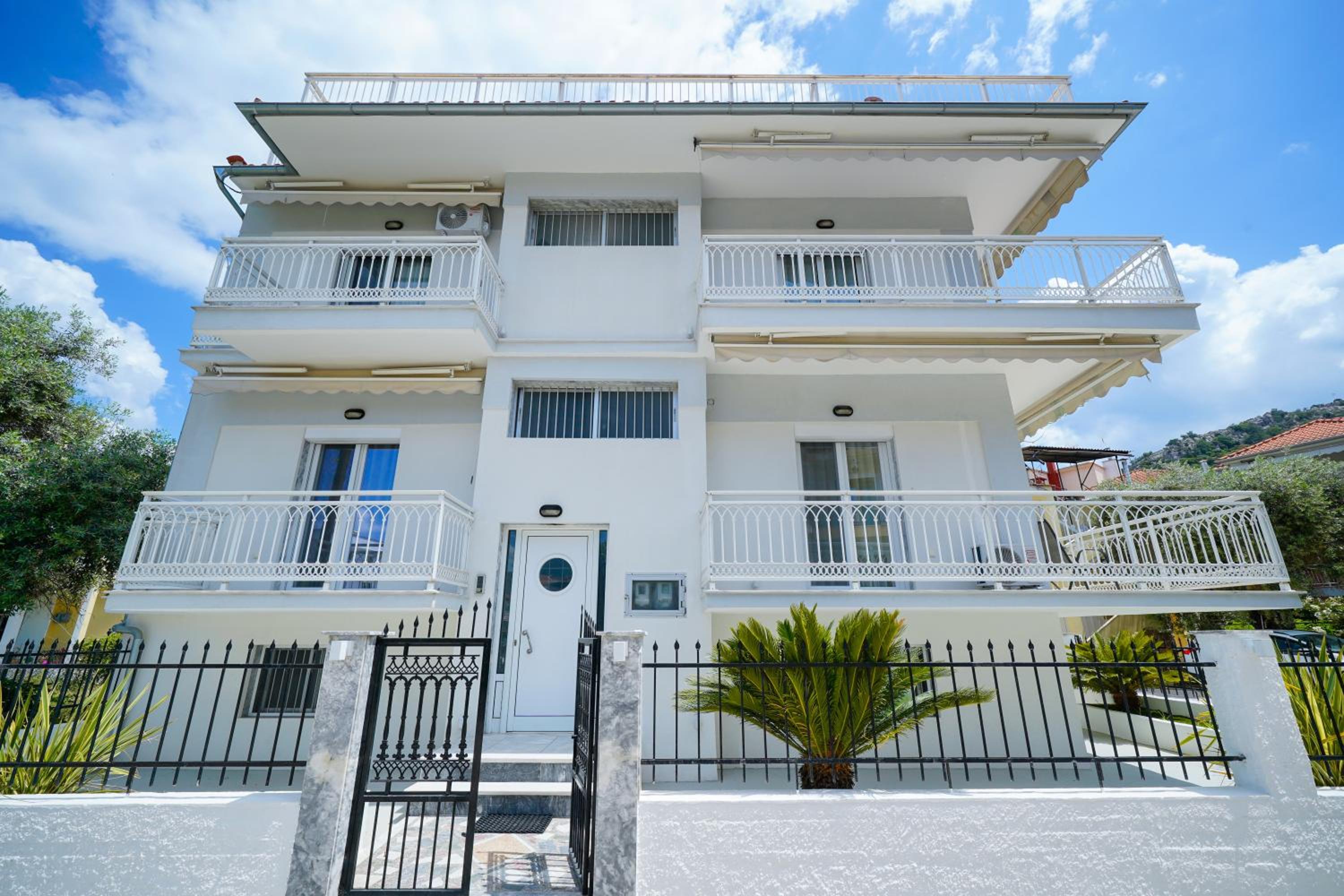 Mythodea Home Apartments