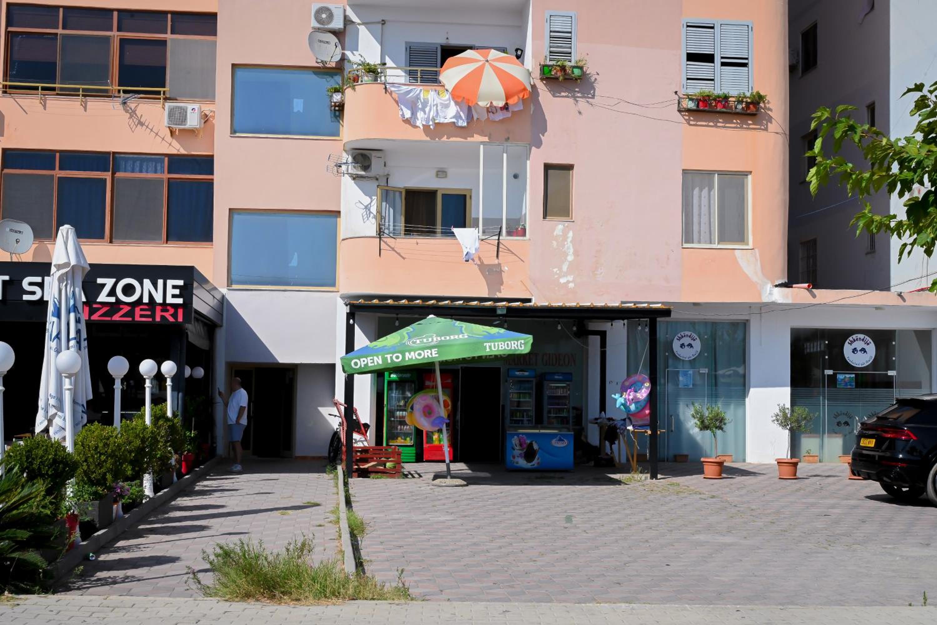 Shengjin Holidays Apartments
