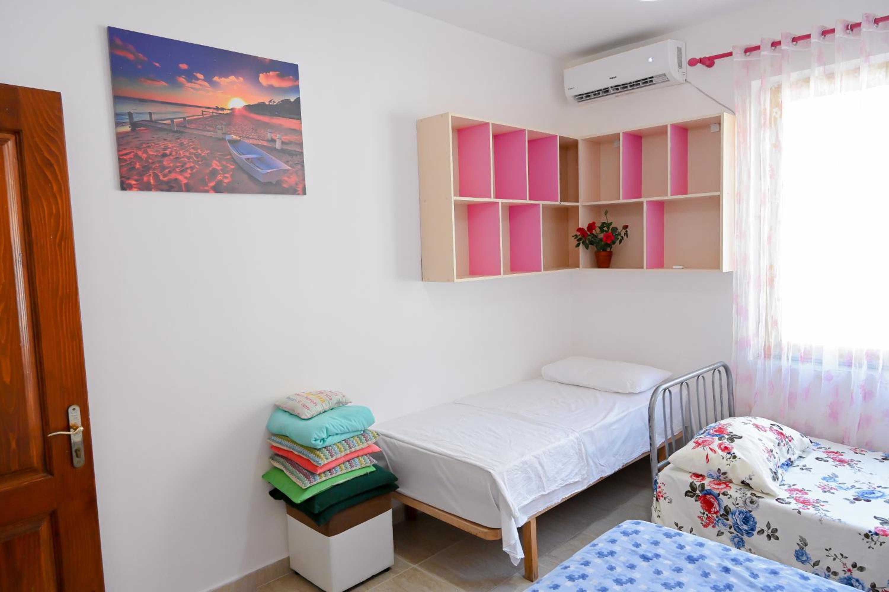 Shengjin Holidays Apartments