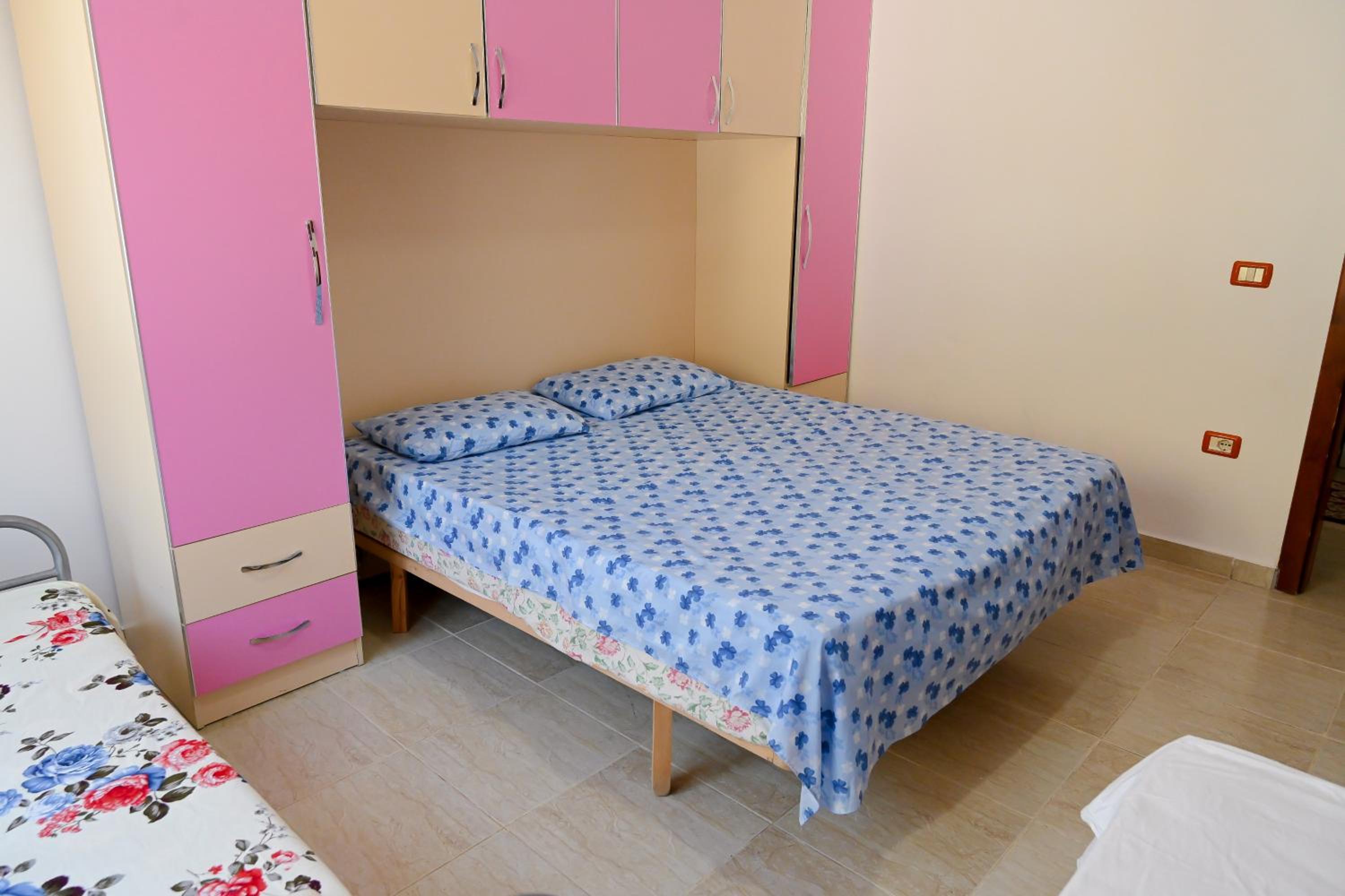 Shengjin Holidays Apartments