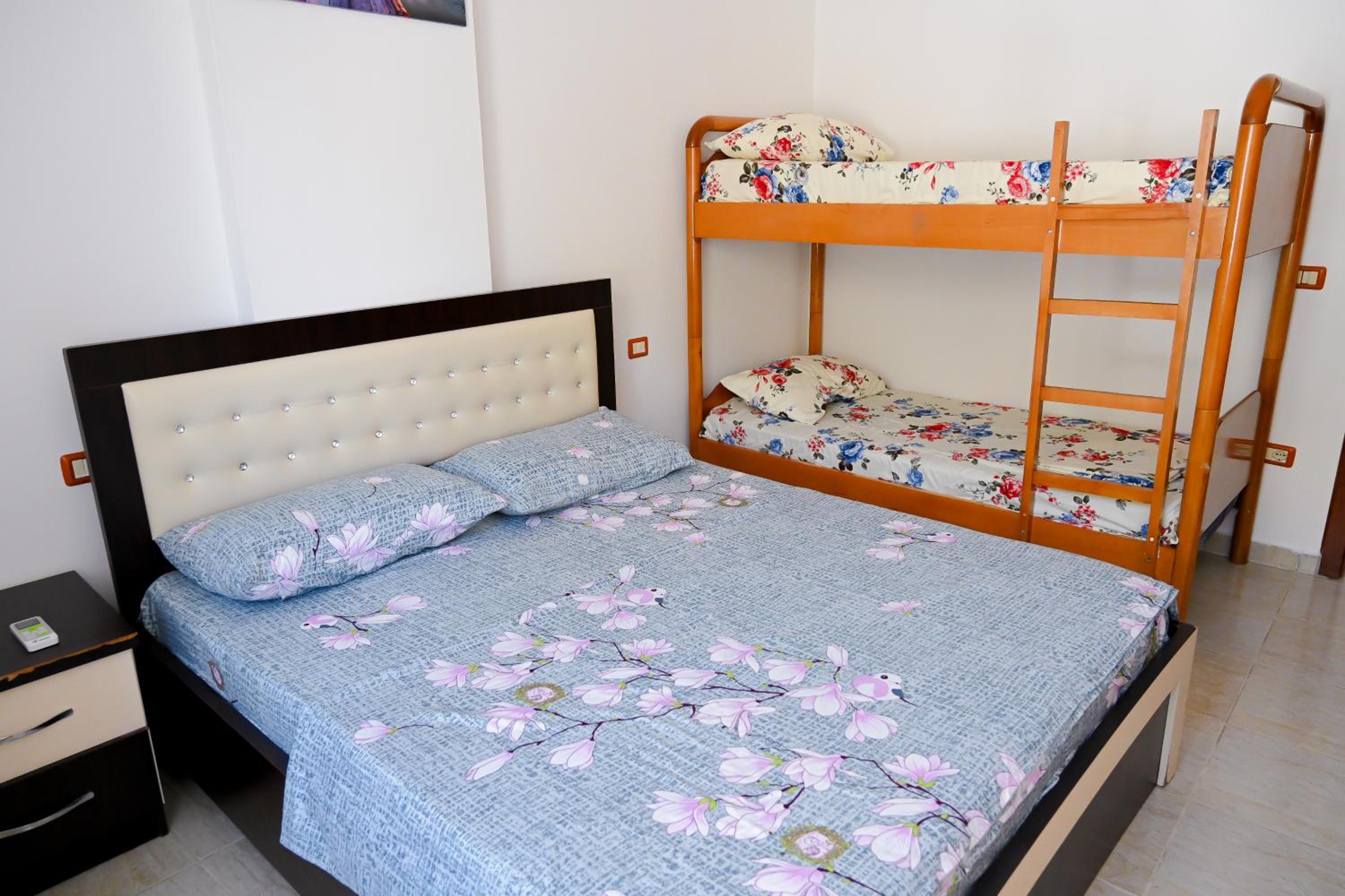 Shengjin Holidays Apartments