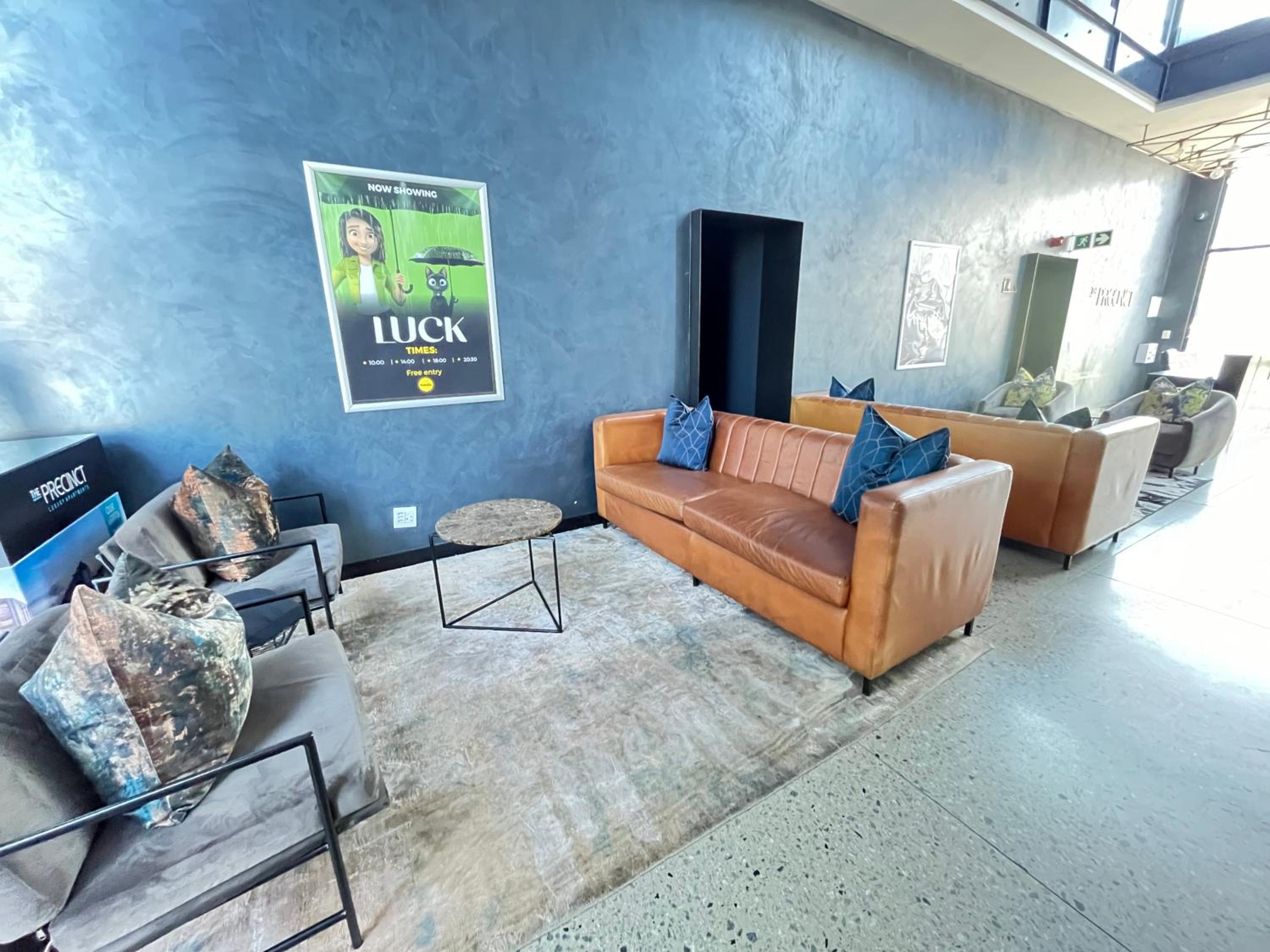 Secure 1 Bedroom Apartment in Midrand, Waterfall City - Lock Up and Go - Free WIFI and Parking - 8 Elizabeth Place