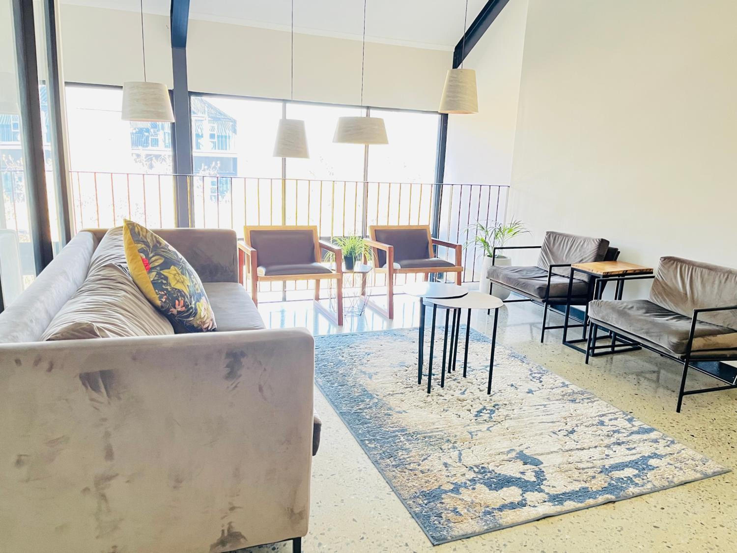 Secure 1 Bedroom Apartment in Midrand, Waterfall City - Lock Up and Go - Free WIFI and Parking - 8 Elizabeth Place