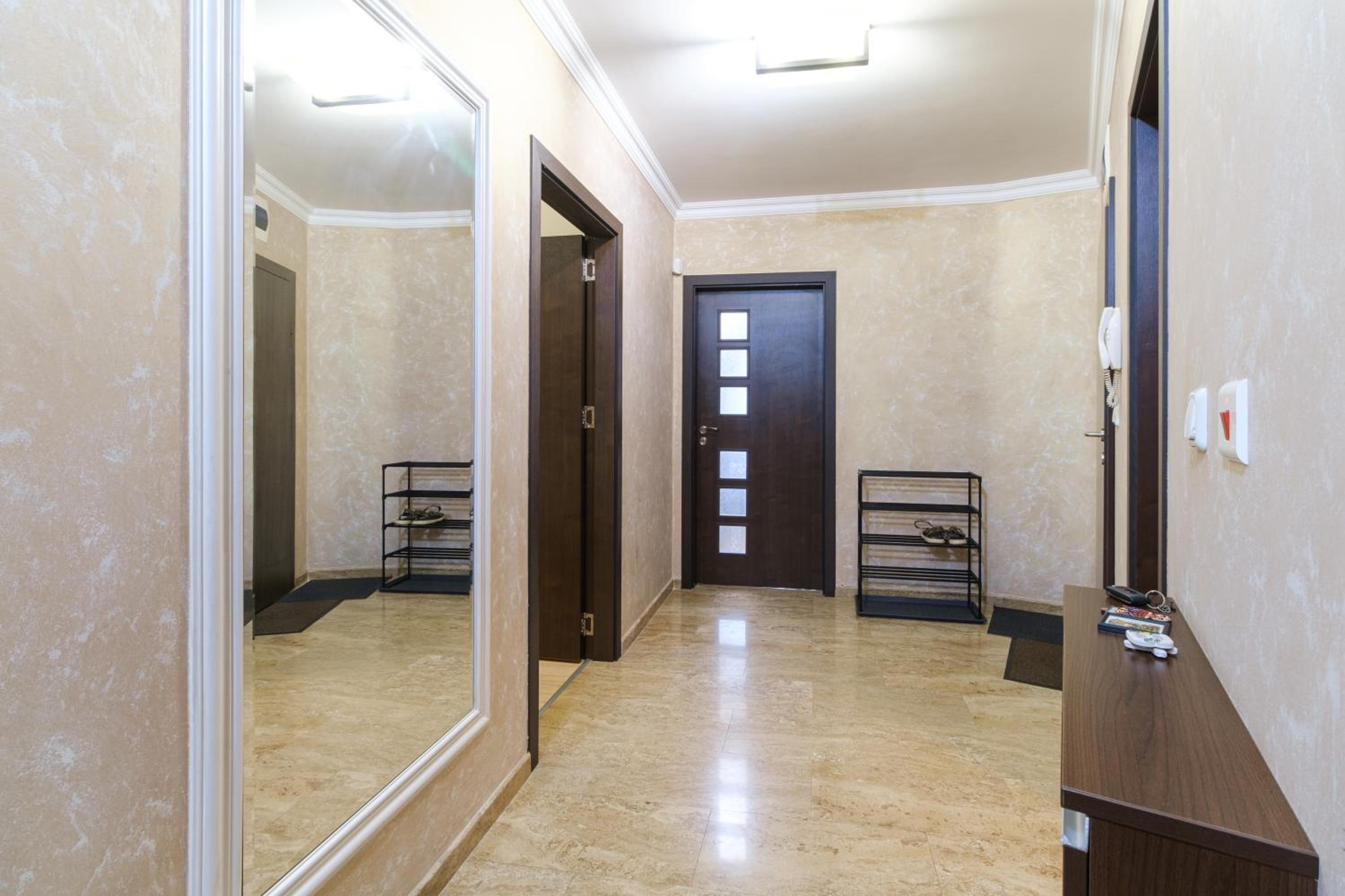 Serene Luxury Retreat Near Kapana