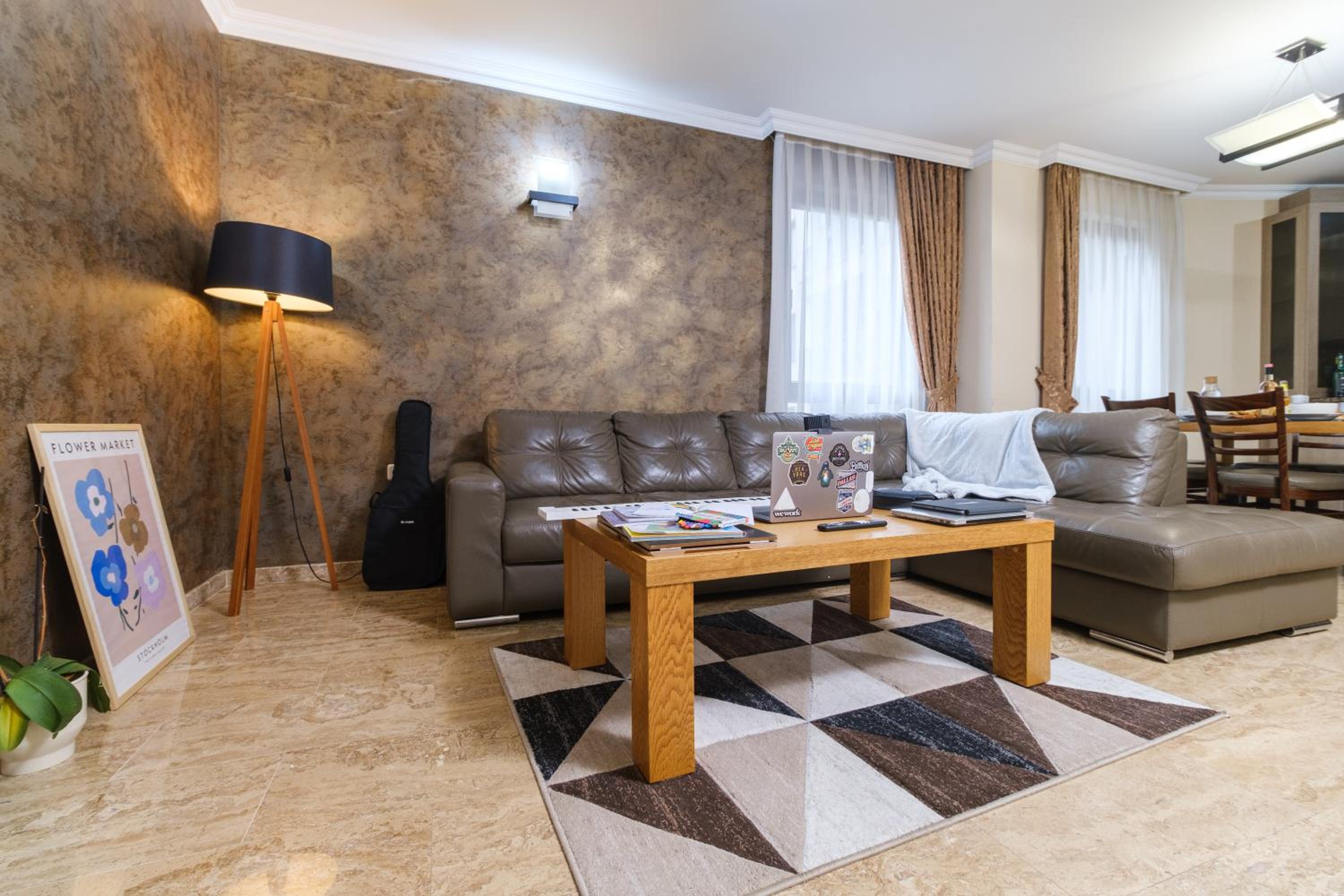 Serene Luxury Retreat Near Kapana