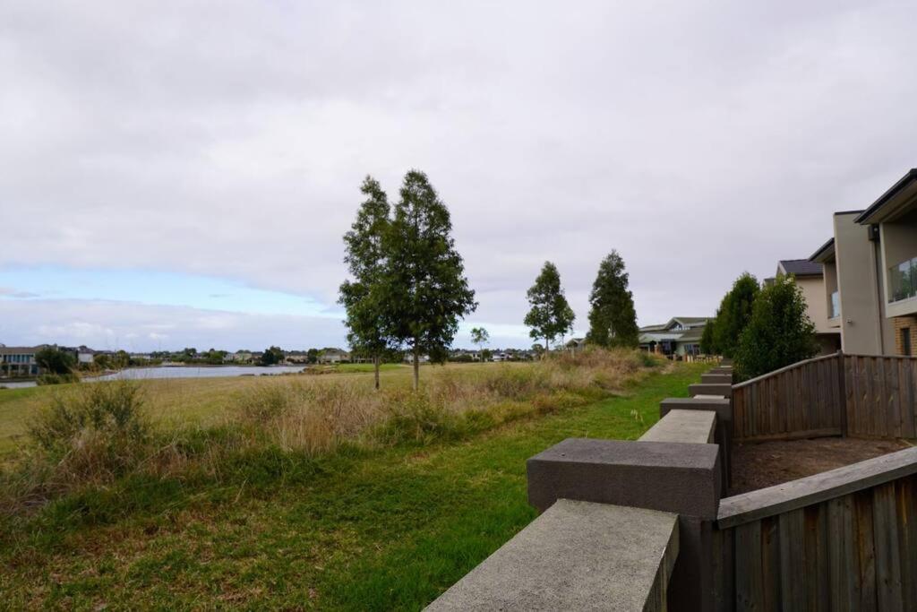 4Br golf Townhouse in POINT COOK