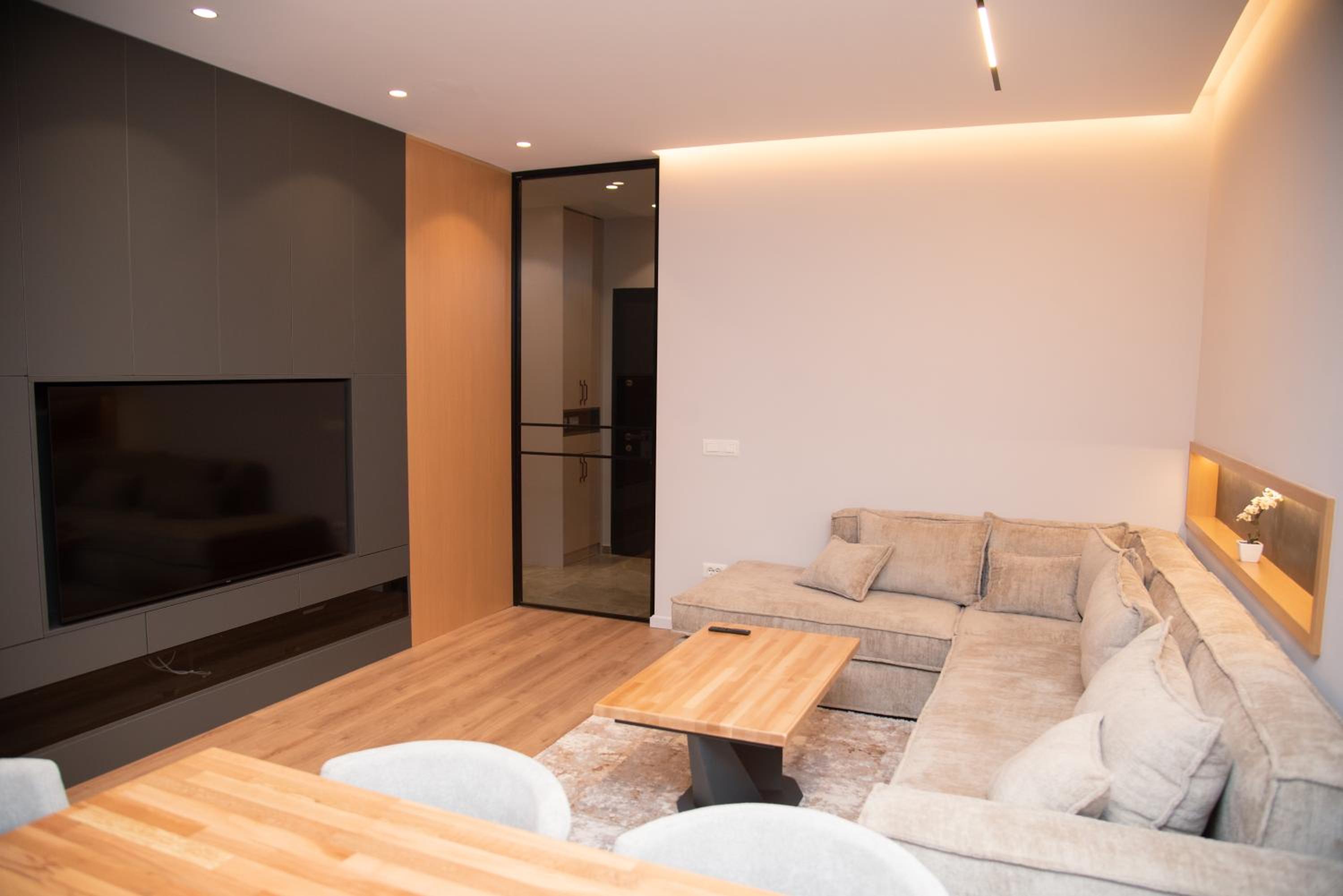 Tani Apartment
