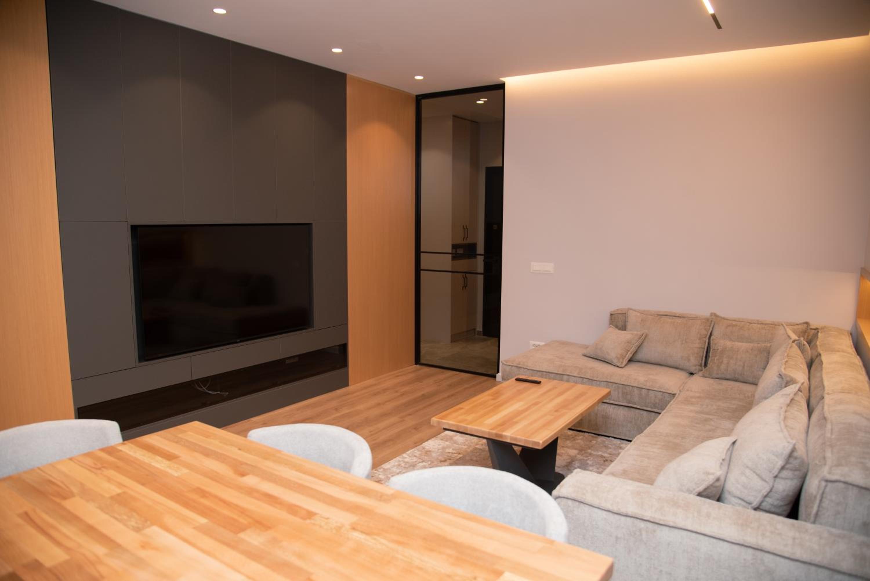 Tani Apartment