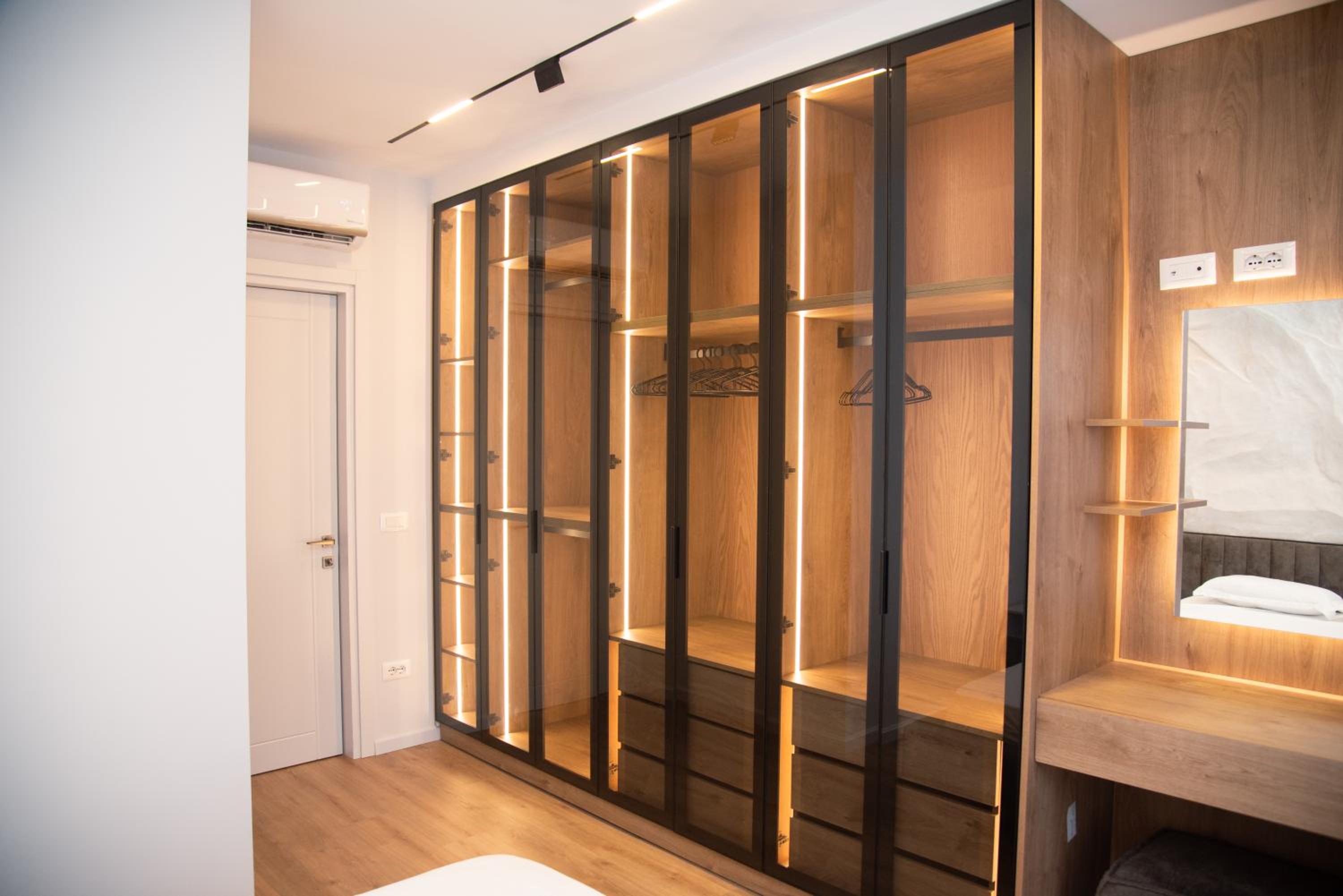 Tani Apartment