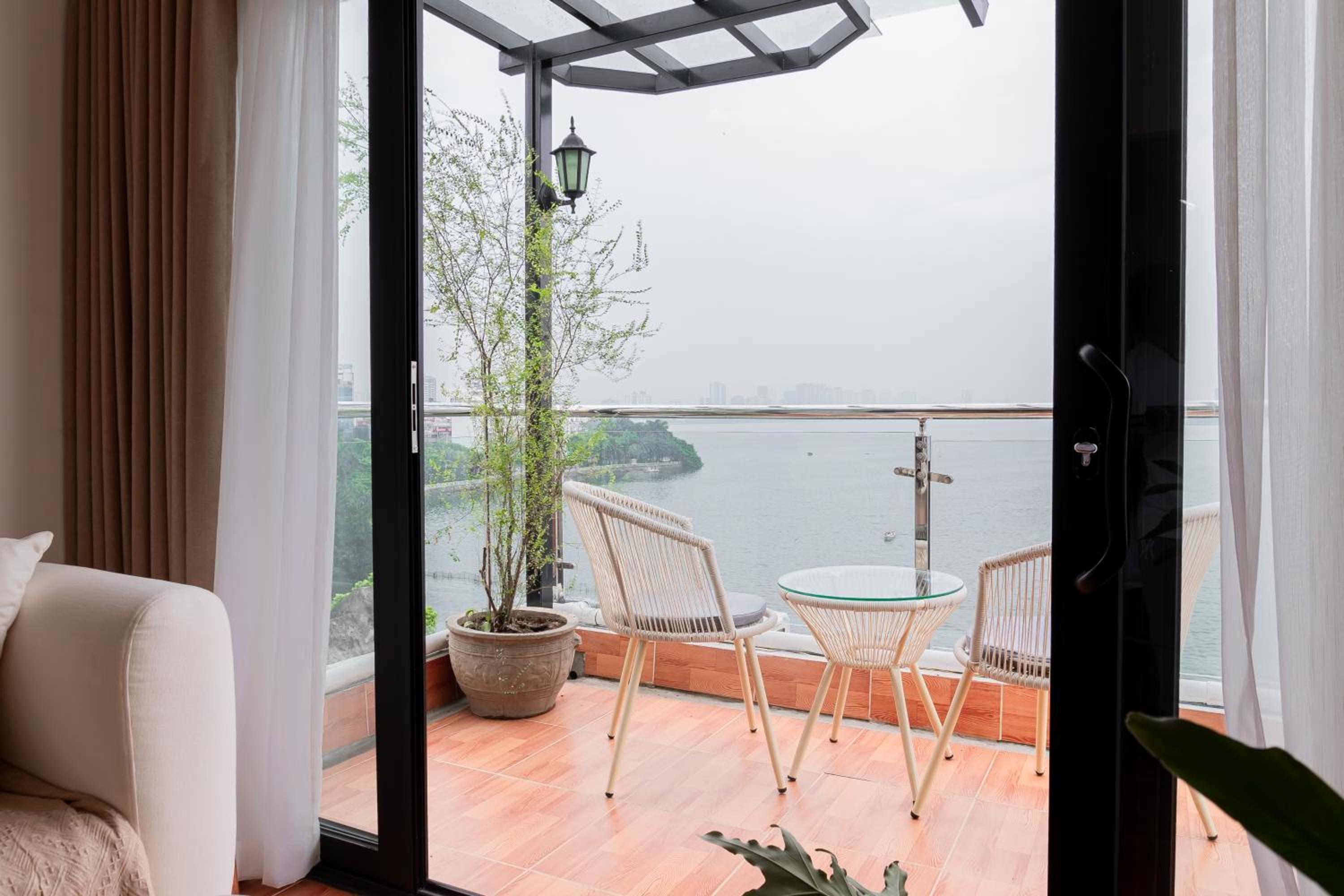 Hà Thành Stay - Westlake Apartment