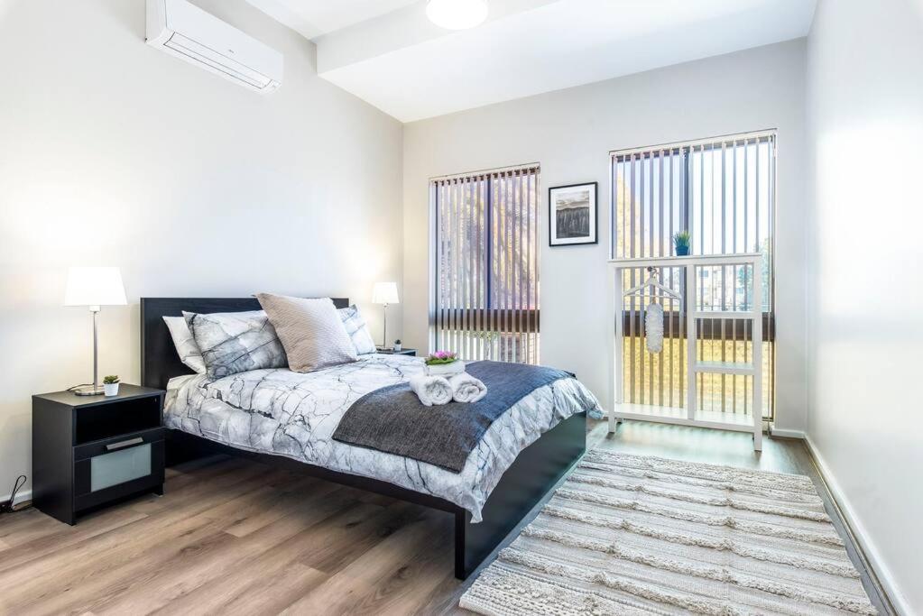 Charming Getaway Steps from Attractions & Amenities