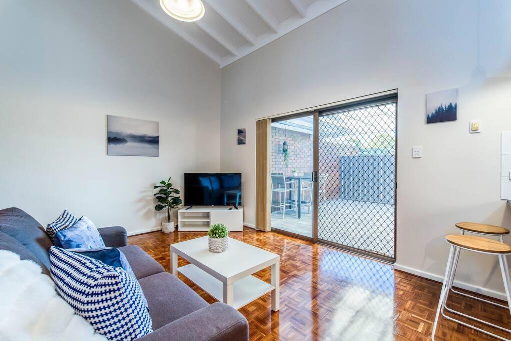 Charming Getaway Steps from Attractions & Amenities