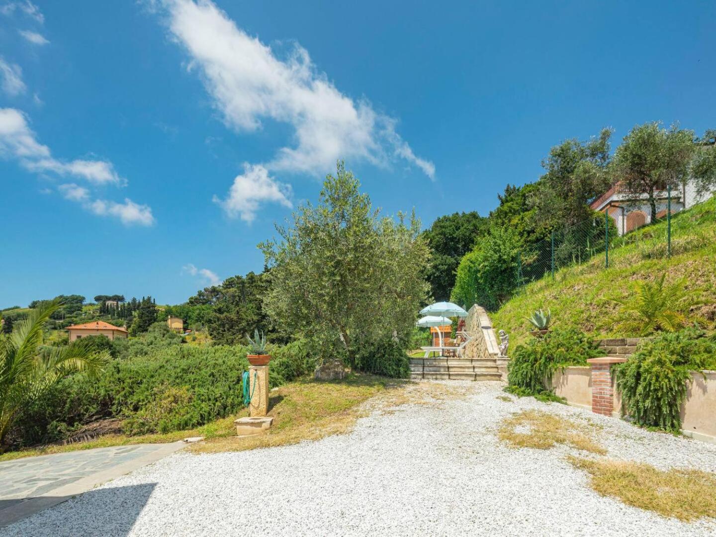 Villa Lo Zilloro by Nicola Real Estate