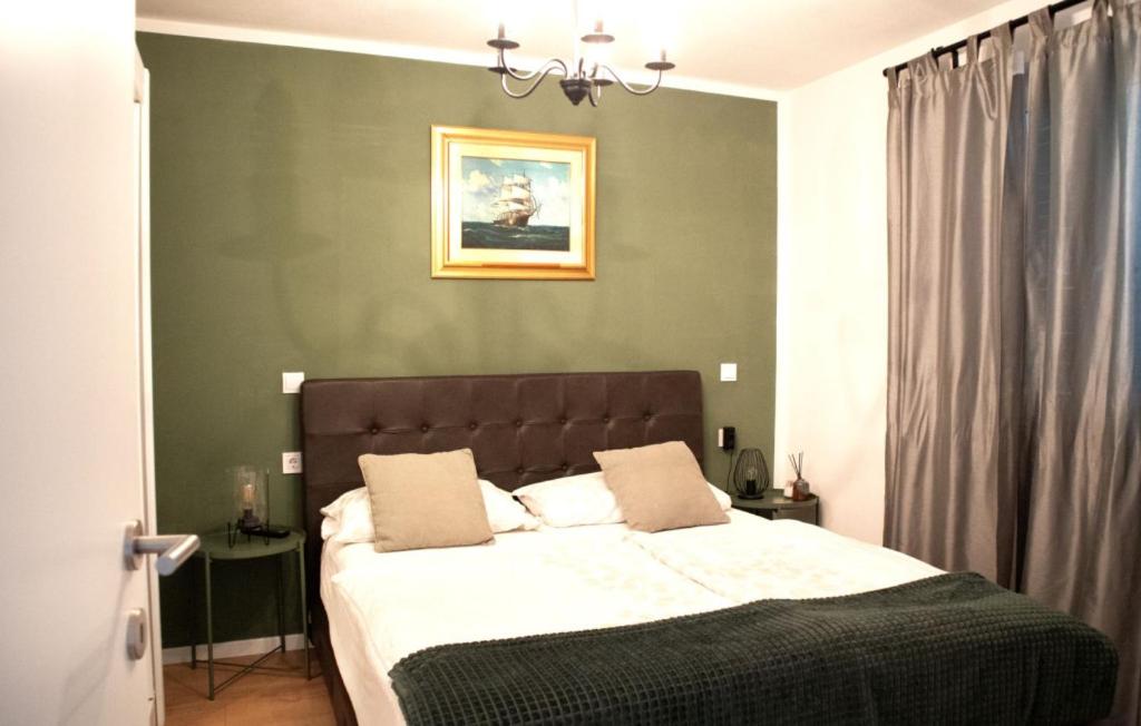 Beautiful Villa Piccolo Paradiso in Novigrad