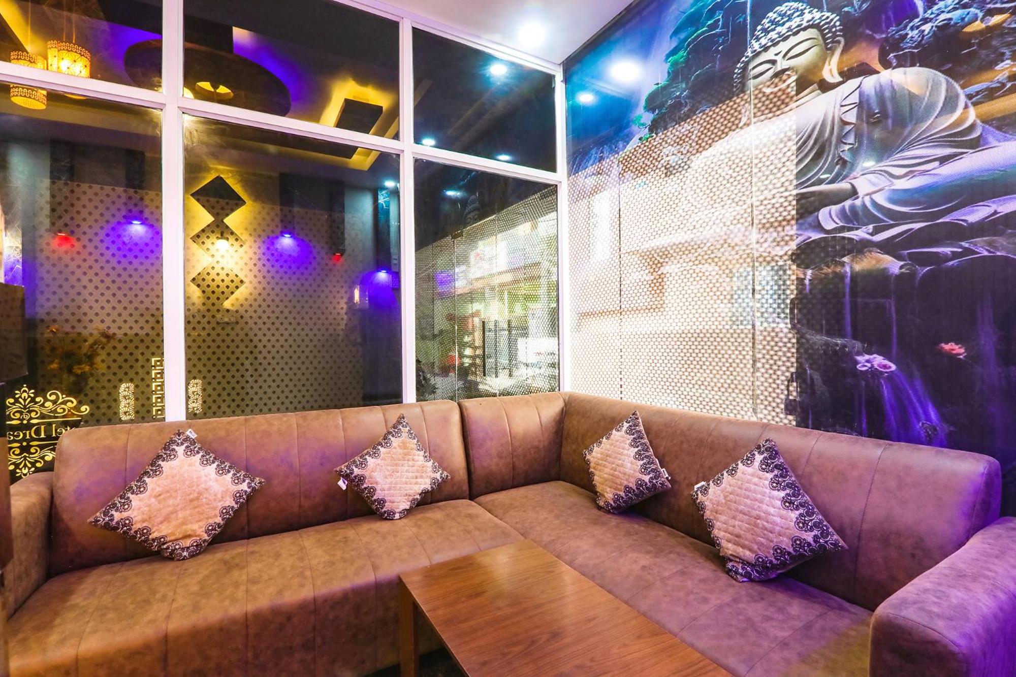 FabHotel Dream Palace