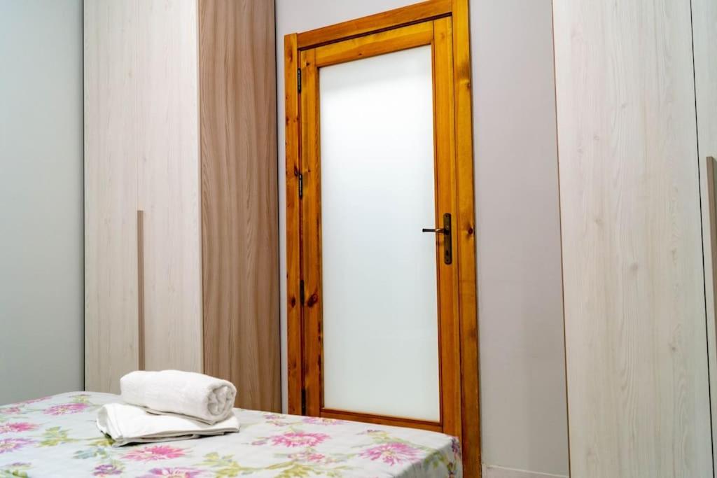Cozy Seafront Apartment by Balluta Bay view 4