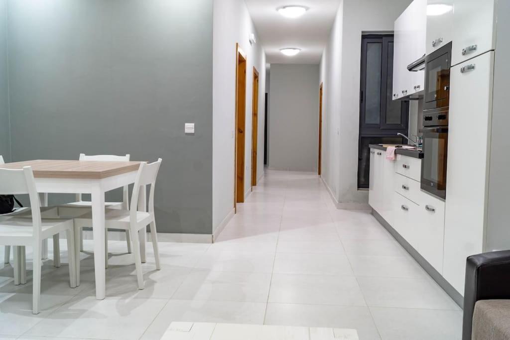 Cozy Seafront Apartment by Balluta Bay view 5