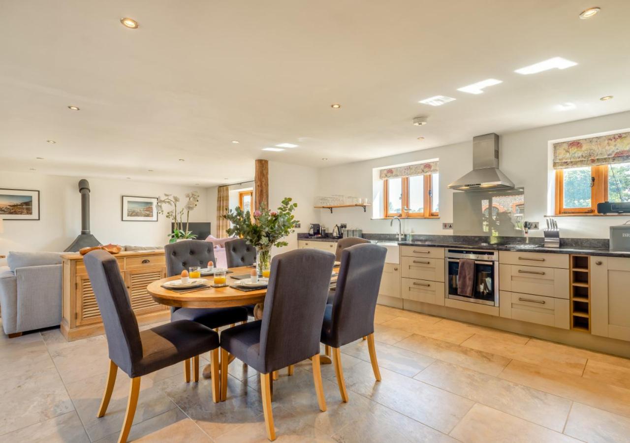 3 Bed in Lower Bodham oc-p29593
