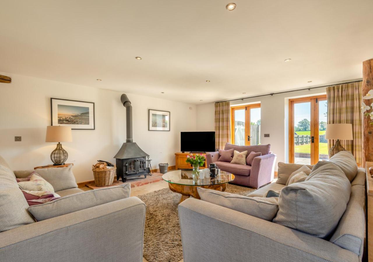 3 Bed in Lower Bodham oc-p29593