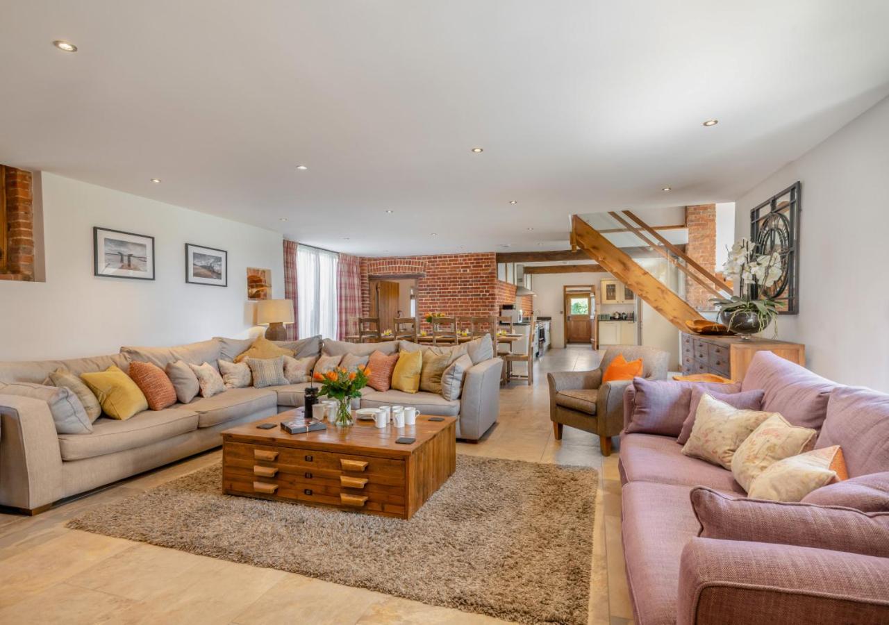 5 Bed in Lower Bodham oc-s29594 view 2