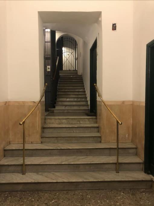 Elegant 3 bedrooms apartment Colosseum - San Giovanni